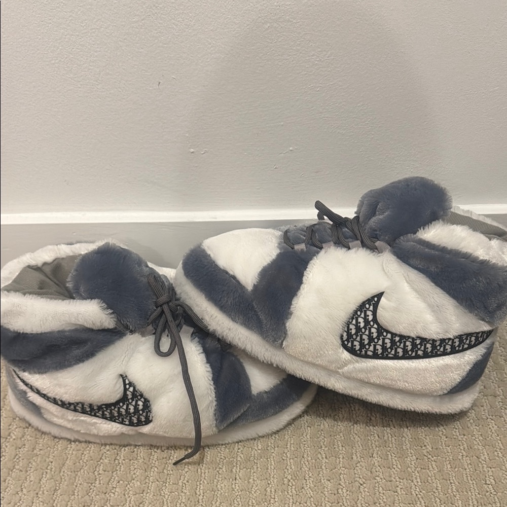 Plush White and Gray Slippers with Iconic Logo